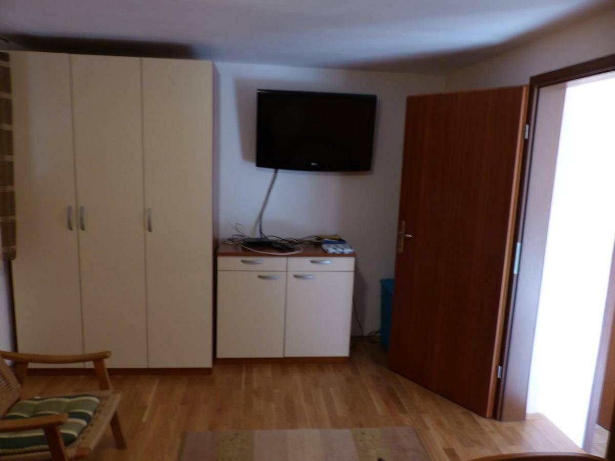 Apartment Ana Krnica Eksteriør billede