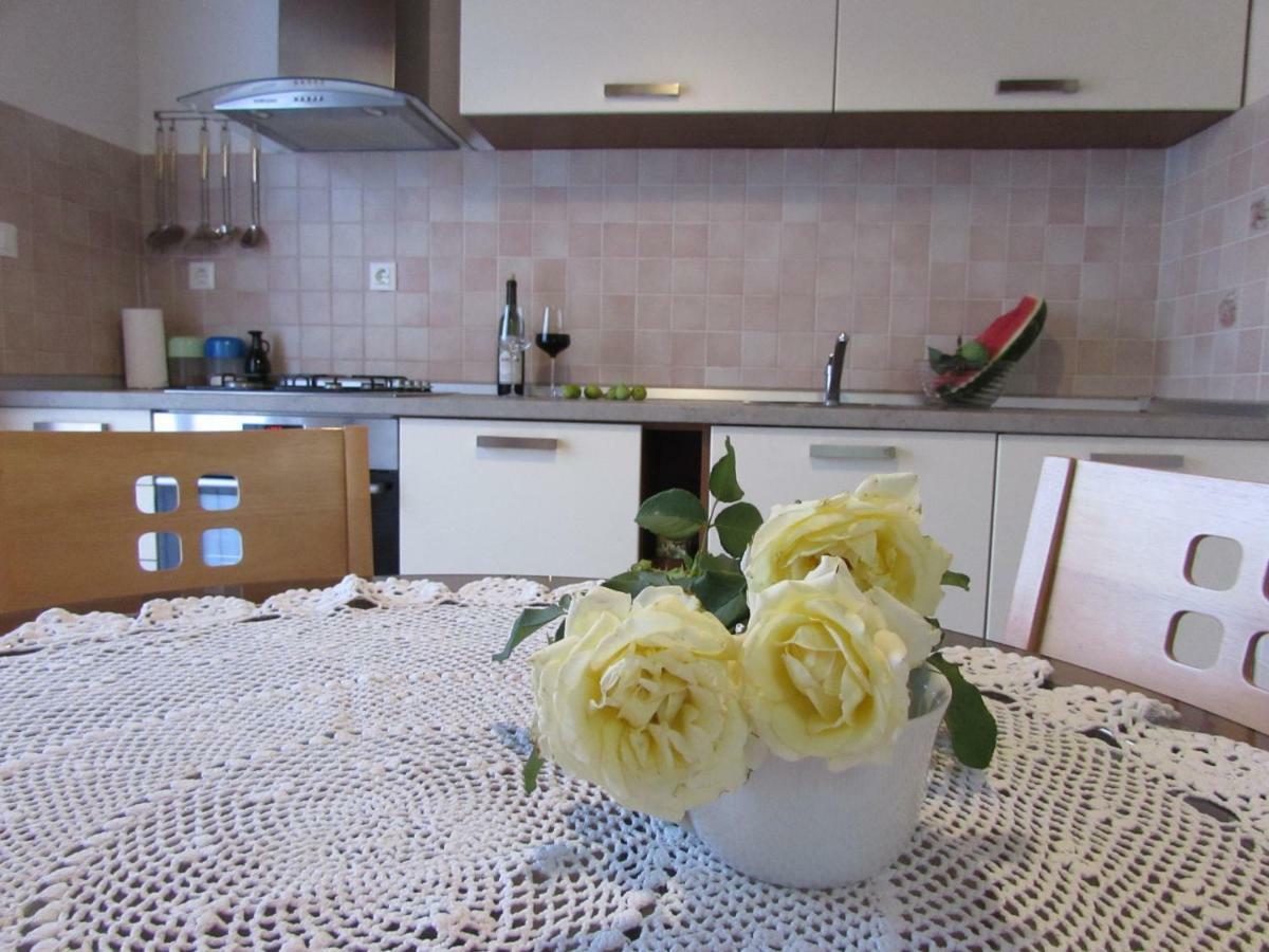 Apartment Ana Krnica Eksteriør billede